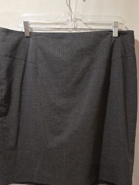 The Limited Womens Size 14 Business Pinstripe Skirt